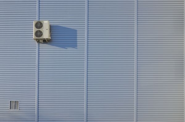 Cost of Flat Metal Siding Installation in Belleville